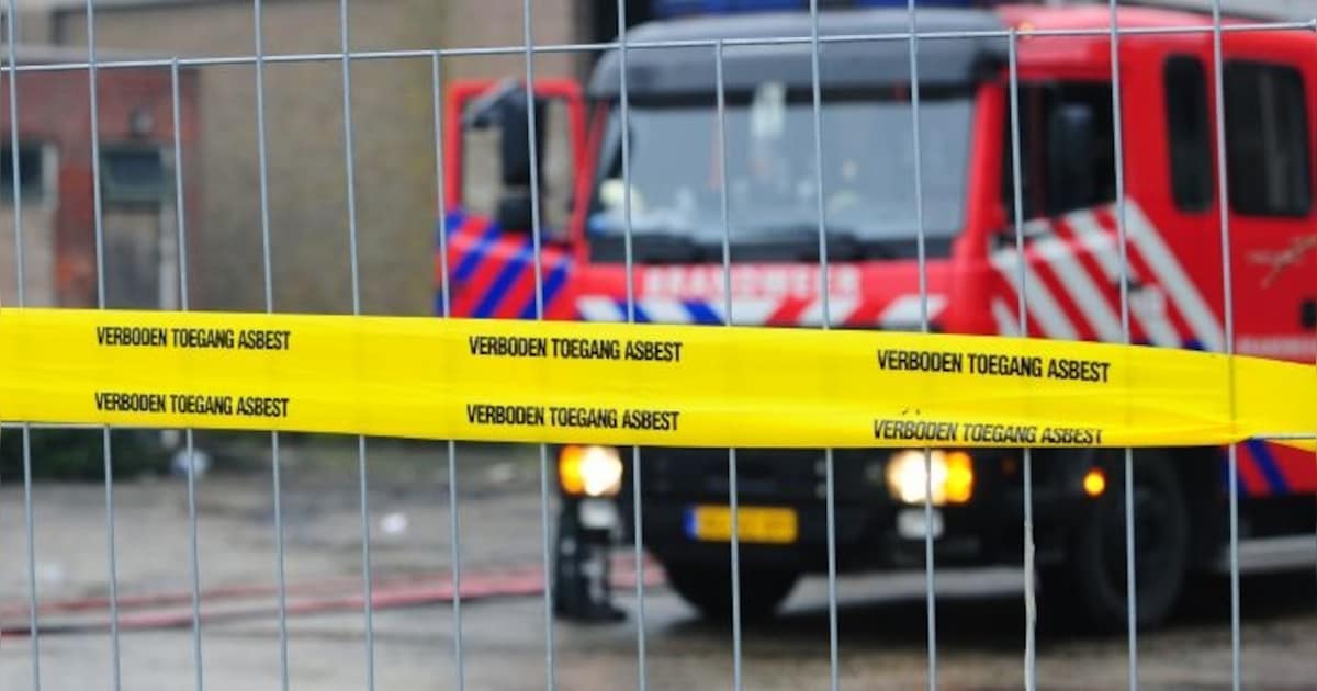 Asbest brand Beneden-Leeuwen wordt opgeruimd