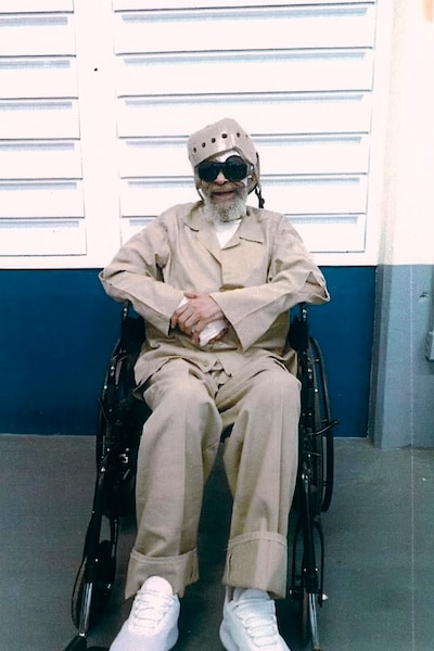 Zeldzaam: ter dood veroordeelde Sonny Burton ontsnapt aan executie na enorme druk op gouverneur