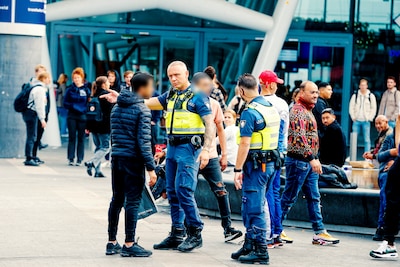 Steden luiden noodklok na overlast van groepen jonge Syriërs: ‘Ze hebben totaal ander beeld van politie dan wij’