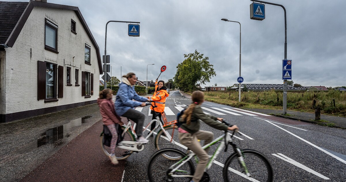Zebrapad Waar Weer Heftig Ongeluk Gebeurde Met Meisje Zorgt Voor 