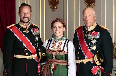 Nieuwe koning Haakon begint met zware erfenis: 'Lieve papa, nu is het mijn beurt'