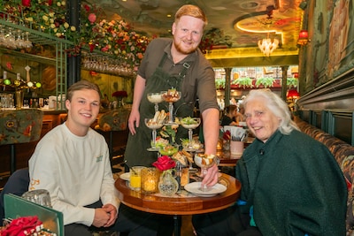 In 200 restaurants eten ouderen gratis met bekende óf onbekende tafelgenoot: ‘Je moet open staan voor nieuwe contacten’