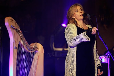Ierse zangeres Moya Brennan (73) van Clannad overleden