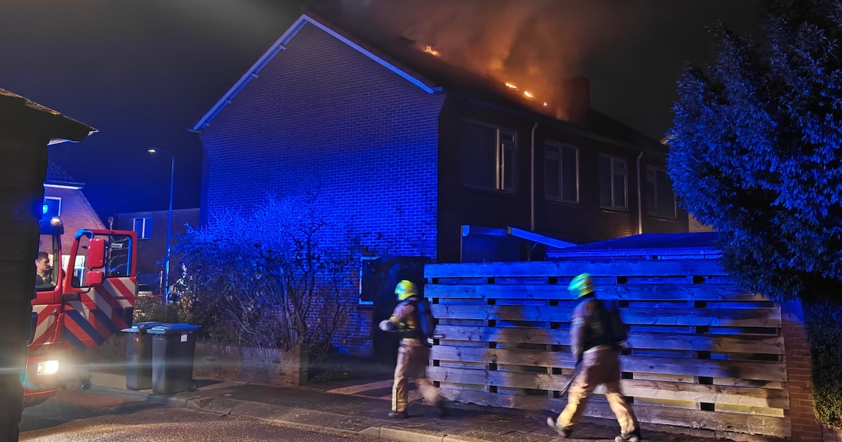 Woning in Ulft onbewoonbaar na zolderbrand: ‘Was veel rookontwikkeling ...