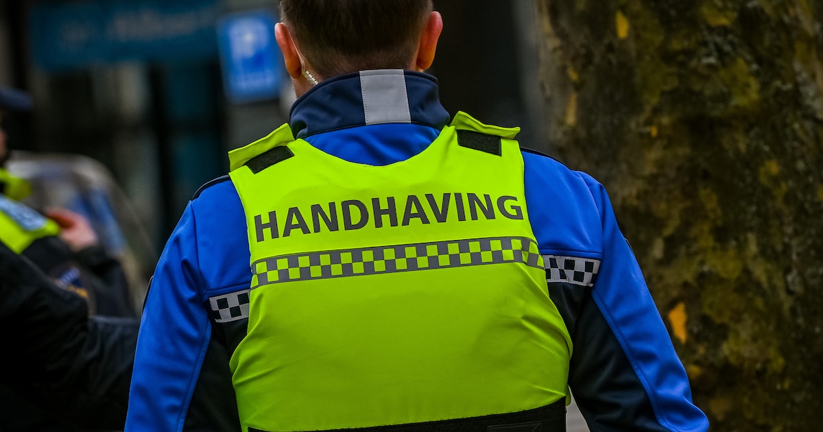 Handhaver zwaar mishandeld bij wegafzetting in Breda: man (35) uit Oosterhout aangehouden