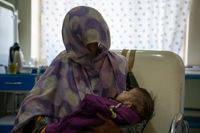 Vijf jaar na de machtsovername van de taliban: Afghanistan in crisis en vrouwen volledig buitenspel