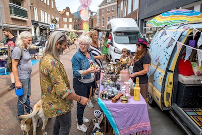 Kofferbakverkoop op koopzondag in Tiel