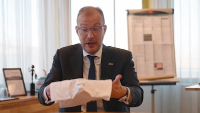 Achterhoek voelt zich maatje te klein en stuurt pakketje terug naar politiek Den Haag