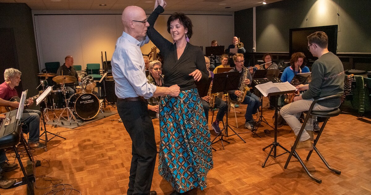 Overasselt danst op latin en linedance