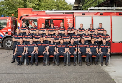 Hoog tijd voor een nieuwe ‘heldenfoto’ en hockeyers Wageningen gehuldigd
