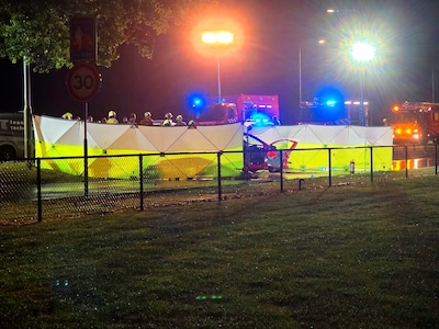 15-jarige komt om bij frontale botsing tussen auto en bestelbusje op N233