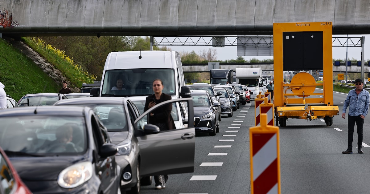Oproep Rijkswaterstaat: ‘Rij niet binnendoor bij werkzaamheden A2’