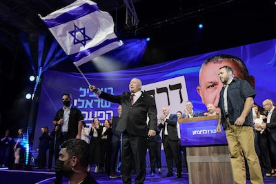 Rivaal Netanyahu: ‘Premier wil uitslag van Israëlische verkiezingen verdacht laten lijken’