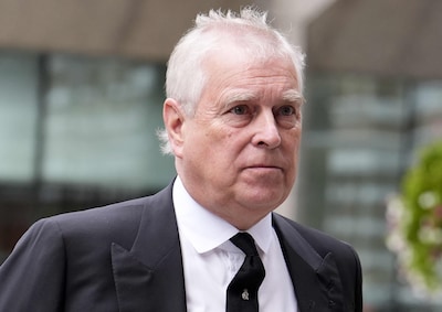 Voormalige Britse prins Andrew start rechtszaak tegen politie wegens huiszoekingen