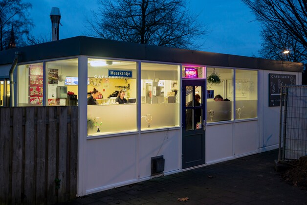 Nijmeegse sloper: twee dagen om frietkeet New Kids in Maaskantje te redden  | Regio | De Gelderlander.nl