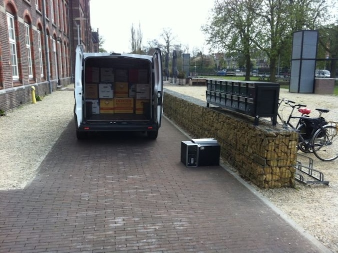 Inval FIOD bij bedrijf Molenveldlaan | Regio | De Gelderlander.nl
