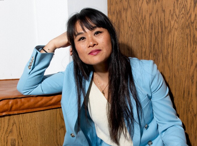 Actrice en theatermaker Nhung Dam: ‘Ik wil tegen de klippen op alles ...