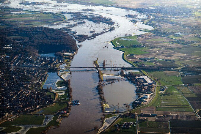 Rijnbrug bij Rhenen dicht voor onderhoud: op deze dagen rijd je om ...