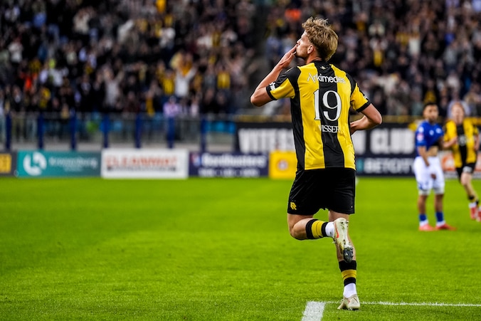 85 nieuwe rugsponsors voor Vitesse, maar ze komen niet met hun naam op ...
