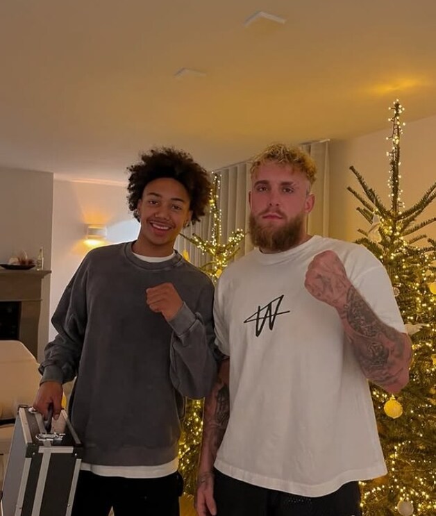 De kapper van Jake Paul komt 'gewoon' uit Nijmegen, maar is ook nog ...