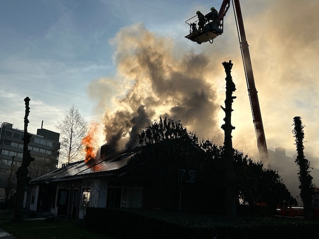 Er moet snel worden gekeken naar nieuwe woonruimte, nu drie huizen niet ...