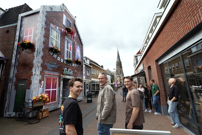 Vijfde generatie neemt café De Kruup in Lichtenvoorde over: ‘Man, wat ...