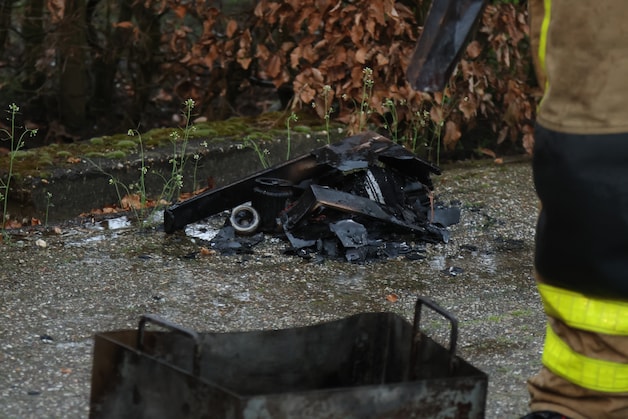 Snelle actie buurtbewoner voorkomt erger bij brand in Teuge | Regio ...