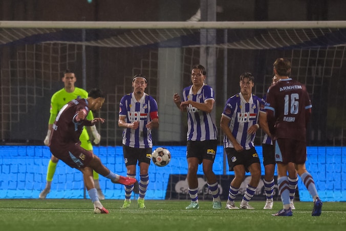 LIVE FC Eindhoven-Vitesse | Bannis schiet Vitesse na kort oponthoud op ...
