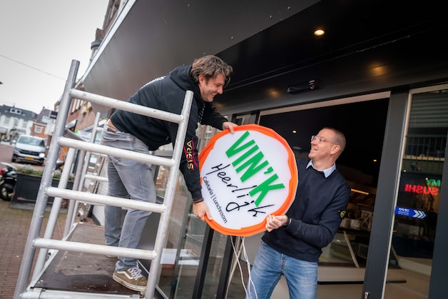 Cafetaria in Huissen al klaar voor komst Van der Vaart: ‘Hij moet ons ...