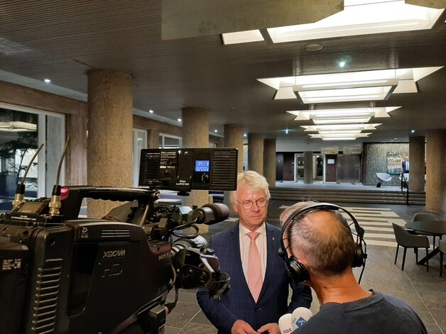 ‘Nooit de bedoeling geweest het op de man te spelen’, stelt commissaris ...