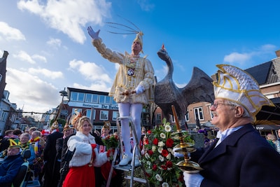 Huissen in startblokken voor grote aftrap van carnavalsseizoen, maar ‘buitenlandse’ artiesten zijn n