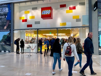 May the 4th be with you! In de legowinkel bouw je gratis een Star Wars-legosetje in elkaar