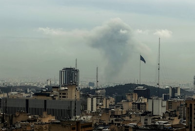 Ondanks Amerikaans aanvalspauze gaat Israël verder met bombardementen op Iran