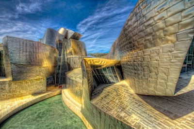 Wereldberoemde architect Frank Gehry overleden: bekend van Guggenheim Bilbao en Fondation Louis Vuitton