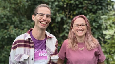 Psycholoog Sarah schrikt van wat ze in haar spreekkamer ziet: ‘Sociale media maken depressie vaak er