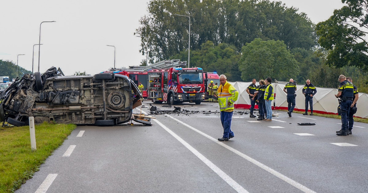 Kettingbotsing op beruchte N233: tragisch ongeval eist leven van man (46) uit Huissen