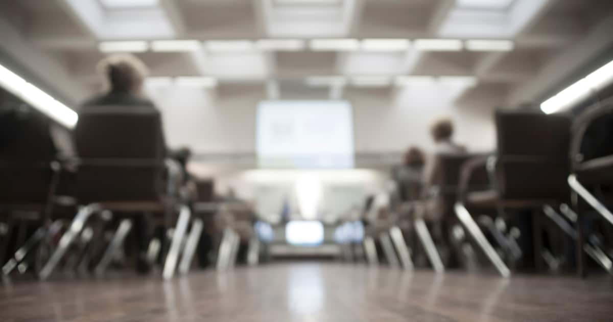 Leo Bormans spreekt in Tilburg over verlies, veerkracht en hoop