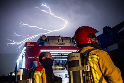 Indrukwekkend veel bliksem geteld tijdens noodweer in Nederland: 301.187 ontladingen