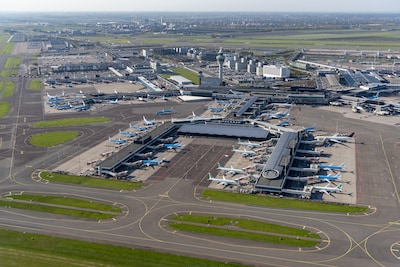 Schiphol investeert miljarden in nieuwe terminal, bagagerobots en bereikbaarheid
