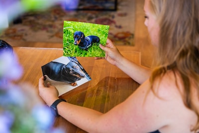 Hoge dierenartskosten dwingen Anne-Fleur (29) tot emotioneel afscheid van Luna: ‘Ze glom helemaal’