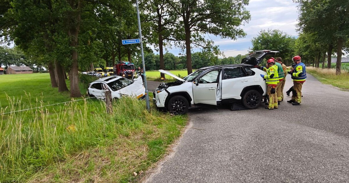 Twee gewonden na botsing in de Achterhoek.