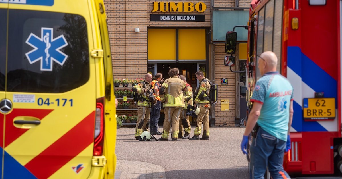 Jumbo in Bathmen ontruimd na melding van ongeval met gevaarlijke stof