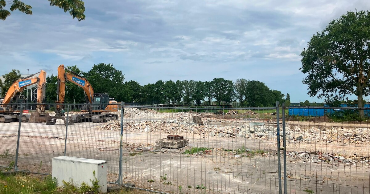 Na maanden strijd is sportcomplex De Vijfsprong gesloopt: gemeente Rucphen zet gebied in verkoop