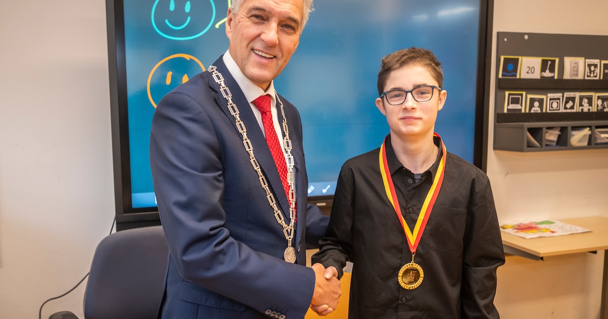 Hans Teunissen mag burgemeester van Gennep blijven: ‘Heel veel zin in ...