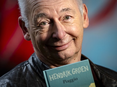 ‘Hendrik Groen’ onthult zijn identiteit voor Boekenweekgeschenk: ‘De grootste eer’