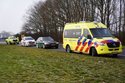 Man (31) mishandeld op A28: politie houdt na achtervolging verdachte (51) aan