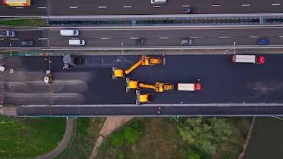 Nieuw asfalt ligt al op de A12-IJsselbrug, maar Rijkswaterstaat komt met slecht nieuws voor weggebru