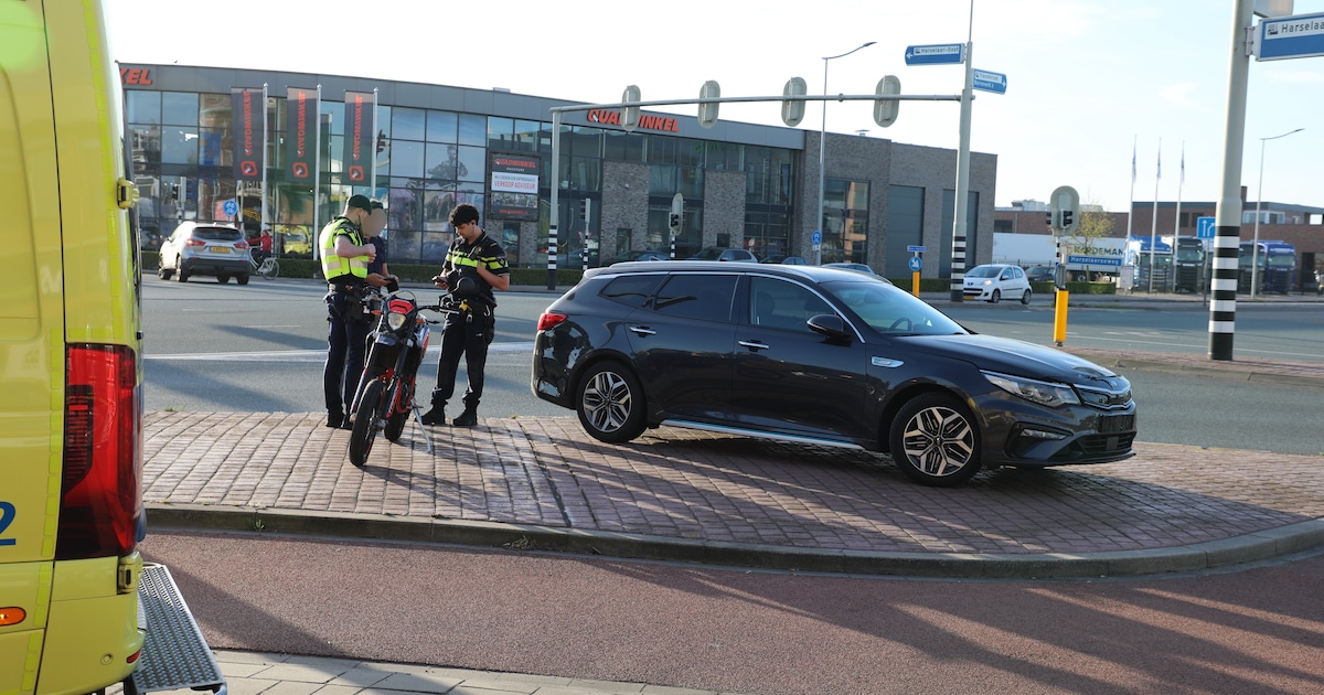 Brommerrijder gewond bij botsing op industrieterrein Barneveld