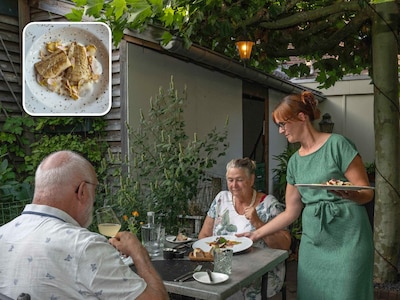 Chef tovert bij Boompjes met verse oogst uit eigen tuin een smaakfestijn