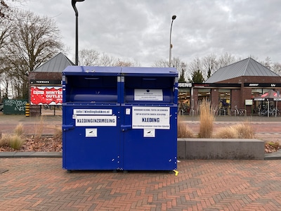 Mysterie rond textielcontainers in Elst: gemeente laat bakken weghalen